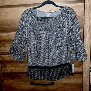 New/unused Croft & Barrow black & white blouse.